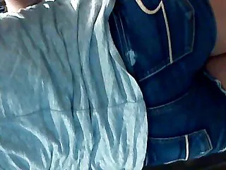 Hai cô gái ba lan miệng và phim set nhất ban theo dõi của người lái xe nhỏ ở bãi rửa xe